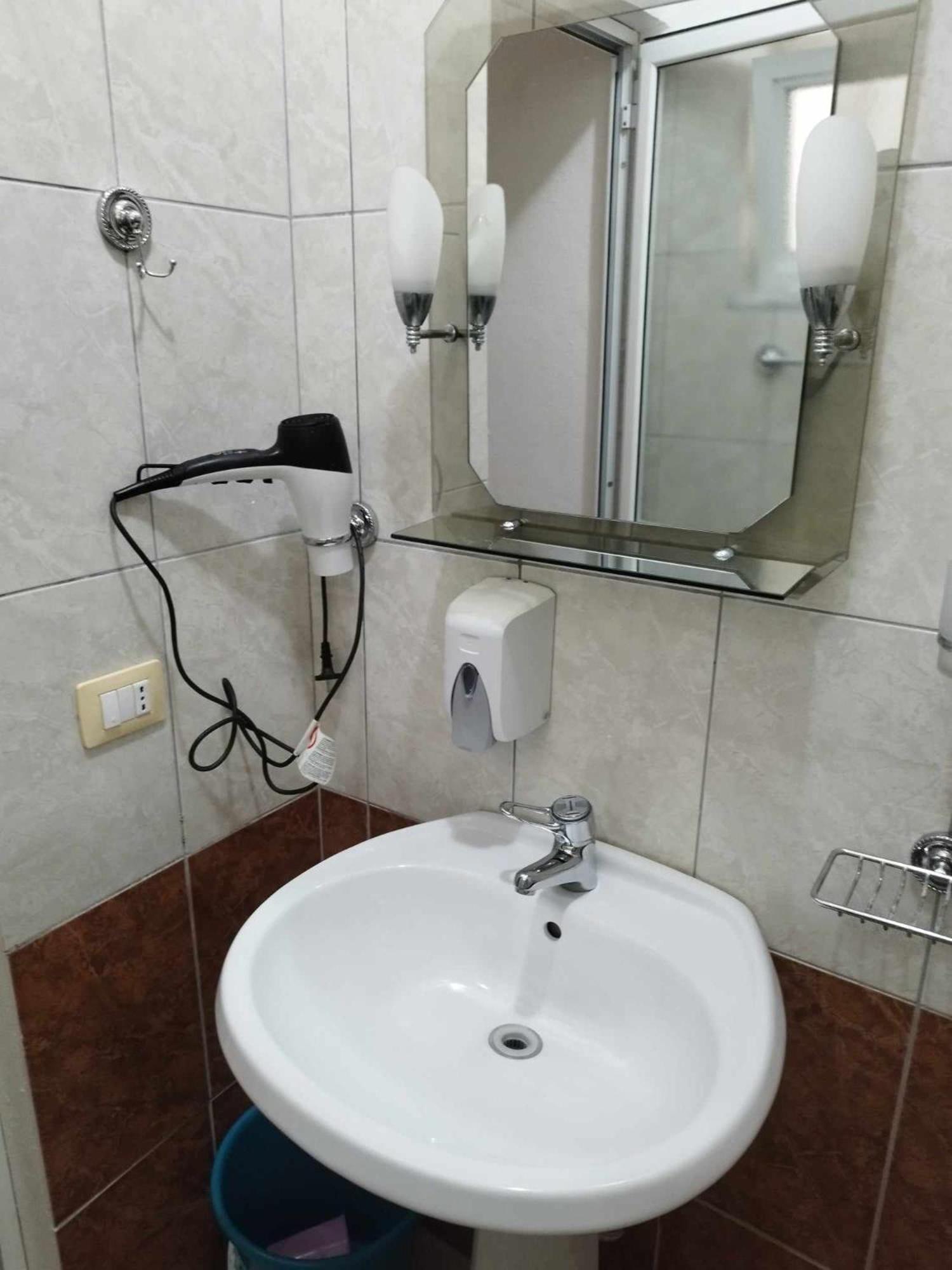 סרנדה Apartament Gjergji מראה חיצוני תמונה